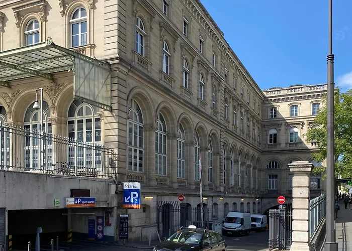 Canal - Gare De L'est * Paris
