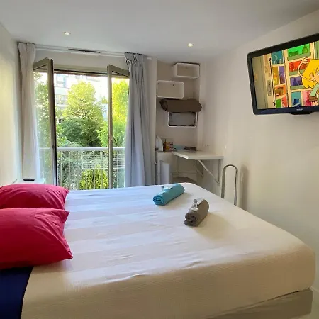 캐널 스튜디오 - 가레 드 레스트