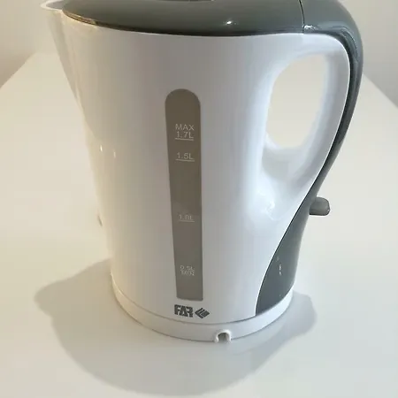 캐널 스튜디오 - 가레 드 레스트 *